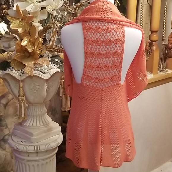 One7Six Crocheted Shawl Vest - Picture 8 of 9